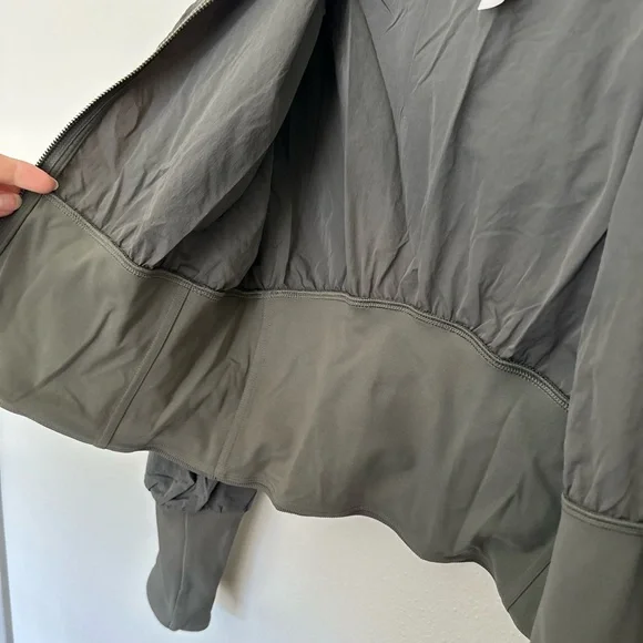 LULULEMON Ruched Ribbed-Waist Jacket - Picture 8 of 9